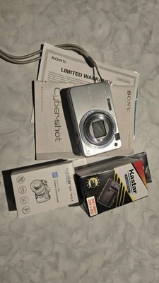 Sony Cyber-shot DSC-W150 8.1MP Digital Camera - Silver - Image 1 of 2