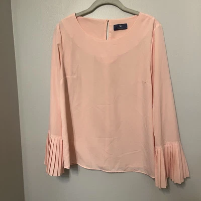 TU Rosa Plisado Mangas Campana Blusa Campesina Talla 12 Negocios Informal Usada en Excelente Condición Ropa de Trabajo Foto 1 de 4