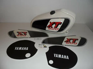 XT 500 YAMAHA 1979 DECAL /KIT D'EMBLEMES COMPATIBLE POUR RESERVOIR ET CACHES - Afbeelding 1 van 2