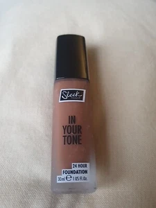 sleek in your tone 24 hour foundation  - 11N - Picture 1 of 2
