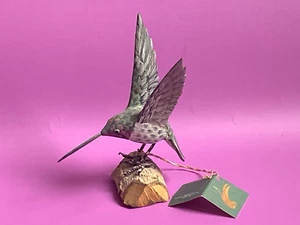 Vintage John J Madison "Wildlife Wood Carvings" Handmade Hummingbird Figure - Picture 1 of 7