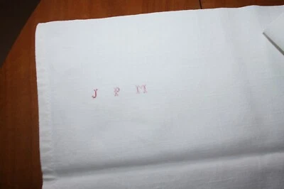 Nappe N°139 ancienne en lin  200 x 113 cm petit monogramme rouge en coin  - Photo 1/4