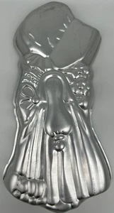 Wilton Holly Hobbie Shaped Vintage 1975 Aluminum 17" Cake Pan~USED~#502-194 - Picture 1 of 6