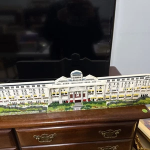 Shelia’s Collectible 3 Piece Grand Hotel Mackinac Island Michigan 1996 MAK05 3-D - Picture 1 of 5
