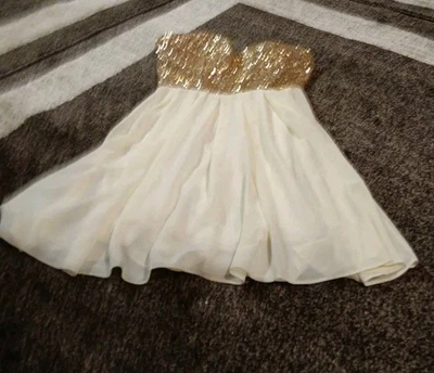 WINDSOR IVORY W/GOLD SEQUINS STRAPLESS SHORT DRESS W/LINING MED - Image 1 of 2