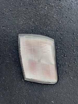 Faro esquinero lado del conductor Lexus LS400 1992 lado L Foto 1 de 2