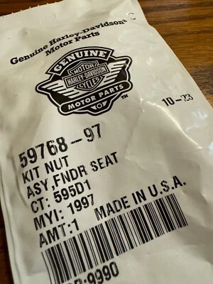OEM Genuine! HARLEY DAVIDSON Motorcycle - FENDER / SEAT NUT BOLT KIT 59768-97 - Image 1 of 4