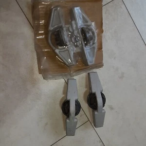 07 - 19 Toyota Tundra Tie Down Aluminum Bed Rail Cleats Set Of 4, 2 Used 2 New - Bild 1 von 5