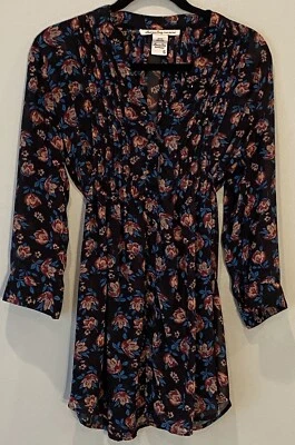 Blusa túnica American Rag para mujer talla S floral plisada con botones delanteros lazo trasero Foto 1 de 4