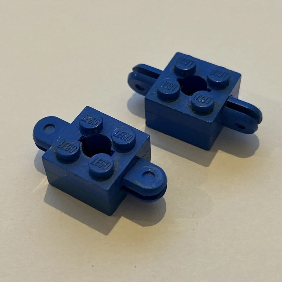 1x Lego Figur 70er Homemaker 2x Torso blau 792c03 Stein 2x2 Loch Armhalter fa31 - Bild 1 von 1