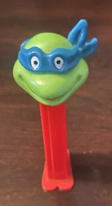 Vintage TMNT Happy Leonardo Red Stem NEW Condition Pez Dispenser Collectible - Picture 1 of 8
