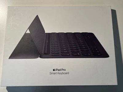 Teclado inteligente Apple iPad 7th/8th/9th Pro 10,5" - negro MPTL2LL/A  Foto 1 de 4