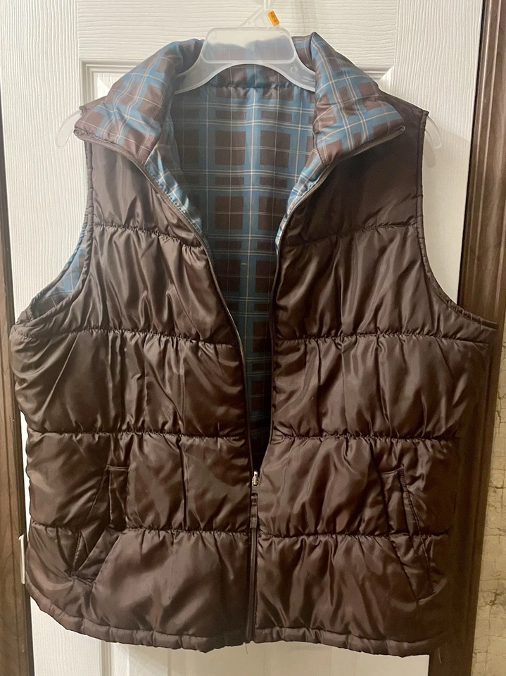 CHALECO MUJER TALLA 2X REVERSIBLE EXTERIOR MARRÓN Y VERDE AZULADO MERONA USADO EN EXCELENTE ESTADO Foto 1 de 4