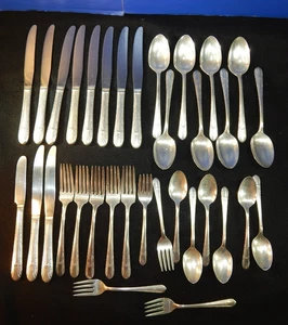 Wm Rogers IS REGENT 1939 Silverplate Flatware 34pcs Knives Spoons Forks Sets - Picture 1 of 5