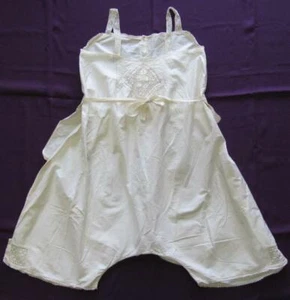 19C. ANTIQUE LADIES COTTON OVERALLS CUT EMBROIDERY RARE - Picture 1 of 12