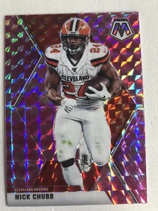 2020 Panini Mosaic #53 Nick Chubb rosa mimetico Prizm Cleveland Browns - Foto 1 di 2