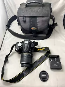 NIKON D5000 12.3MP DIGITAL SLR CAMERA - Picture 1 of 11