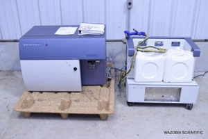 BD FACSCANTO II DURCHFLUSSZYTOMETER MIT FLUIDIKWAGEN UND HANDBUCH - Bild 1 von 24