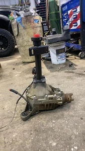 1997-2005 Blazer S10/Jimmy S15 Front Axle Differential Carrier 3.42 Axle Ratio - Picture 1 of 8