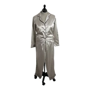 Boohoo Damen Satin Pyjama Set 2-teilig Langarm Knopfleiste Gr. 10 - Bild 1 von 14