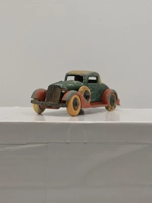 De colección 1930 Tootsietoy Diecast Car ROJO/VERDE Cupé Neumáticos de Goma EE. UU. FALTAN 1 HDLT Foto 1 de 4