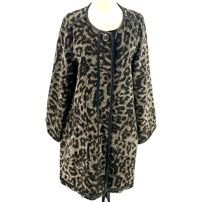 Abrigo para mujer Rafaella de leopardo sin forro con botones a presión Foto 1 de 4