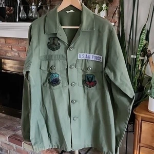 Vintage OG-107 US Air Force Uniform Shirt w/Patches Green Sz 16.5 - Picture 1 of 13