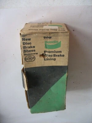 Zapata de freno de tambor trasera NOS Bendix 1404-10657 778R 02-07 Mitsubishi cantidad. 4 Foto 1 de 3