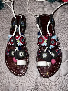 Sandali estivi primaverili colorati Sam Edelman stringati ricamati PomPom taglia 6,5 - Foto 1 di 6