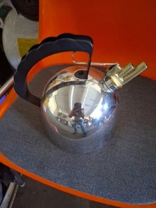 Alessi Wasserkessel Teekessel Officina 9091 Richard Sapper edelstahl/Kupferboden - Bild 1 von 3