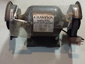 CHAMPION Smerigliatrice da banco resistente modello BG-6R, 1/2 HP, ruote 6", 3552 giri/min - Foto 1 di 3