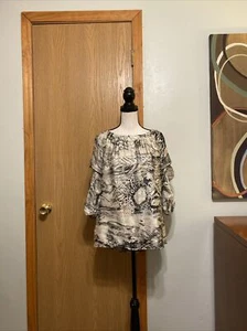 Roz & Ali Medium w/Animal Print Off-The-Shoulder 3/4 Sleeve Blouse - EUC - Bild 1 von 4