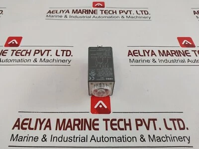 IDEC GT3A-2AD24 Electronic Timer 3A (RES 240VAC - Image 1 of 4