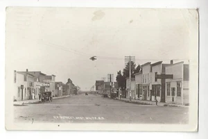 Main Street 1919, oeste, blanco, Dakota del Sur RPPC - Imagen 1 de 2