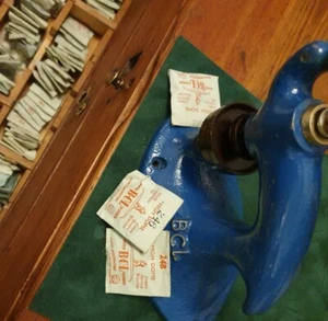 Hohe Kuppeluhr und Taschenuhr Kristalle BCL 15,0-34,2mm Factory No 150 - 342  - Bild 1 von 2