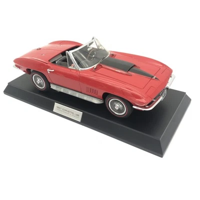 Franklin Mint 1967 Red Corvette Sting Ray L88 Connoisseur's Series 1:12 - Image 1 of 4
