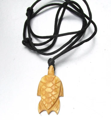 Collar Unisex Cuerno Tallado TORTUGA Colgante Vintage Ajustable Cordón Negro Foto 1 de 4