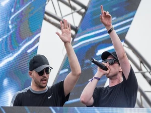 Slander Live Dubstep & Electro Audio & Video DJ-Sets SPECIAL (2016 - 2025) - Picture 1 of 6
