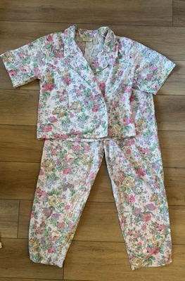 复古 Victorias Secret 金色标签睡衣套装花卉花边装饰 S 码 Cottagecore — 第 1/4 张图片