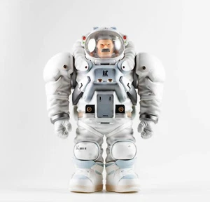 【In-Stock】 Fools Paradise Astronaut Pioneer 01 MK1 Designer Vinyl Figure - Picture 1 of 9