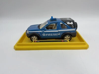 MODELLINO AUTO LAND ROVER FREELANDER POLIZIA - BURAGO - SCALA 1:24 "DIE CAST" - Immagine 1 di 4