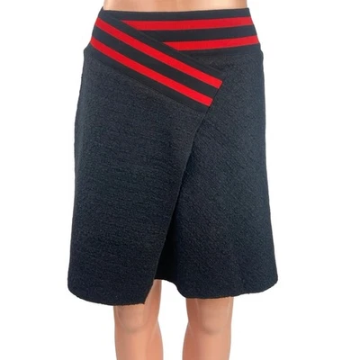 Minifalda Maje negra jispe texturizada asimétrica cintura elástica línea A L Foto 1 de 4