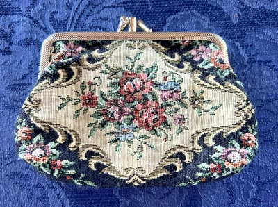 Bolsa de troca de moedas tapeçaria vintage com dois compartimentos preta com design floral - Imagem 1 de 4