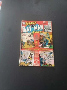 GIANT BATMAN ANNUAL # 7 (1964) -80 PAGES-BATMAN,ROBIN,BAT GIRL, ETC. VG+ - Picture 1 of 11