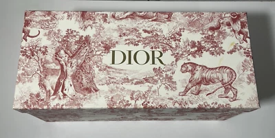 Auténtico DIOR caja vacía 14” x 6,25” x 6” animal print USADO Foto 1 de 4