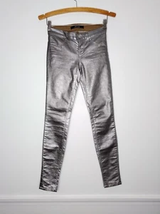 Pantalones de mezclilla para mujer J Brand súper ajustados plateados metálicos elásticos talla 24 - Imagen 1 de 6
