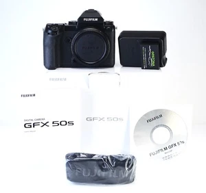 Fujifilm GFX 50S Fuji Medium Format Camera Body &Battery &Charger &Box 657 Shots - Picture 1 of 18