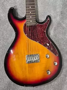Chitarra modellante Line 6 Variax con borsa morbida Line 6 - Foto 1 di 10