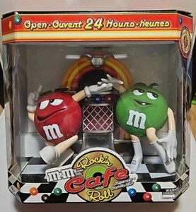 VINTAGE M&M's ROCK N' ROLL DANCING CAFE JUKEBOX CANDY DISPENSER M&M COLLECTIBLE - Picture 1 of 5