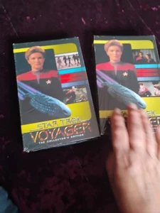 2 Sealed Star Trek Voyager VHS Tapes Caretaker, Parallaxe - Picture 1 of 3
